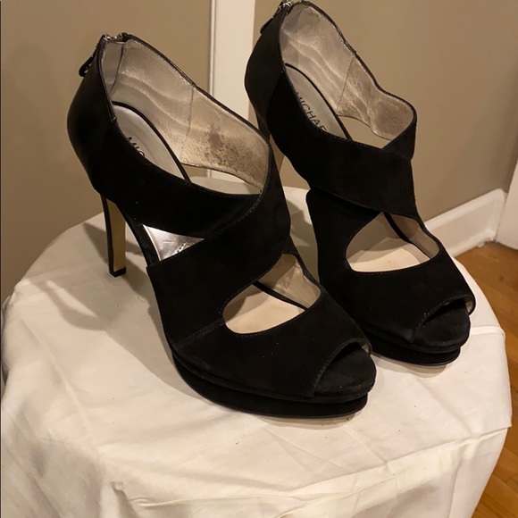 Michael Michael Kors Elena Cross Strap Suede - Picture 6 of 7